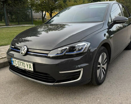 Серый Фольксваген e-Golf, объемом двигателя 0 л и пробегом 73 тыс. км за 14300 $, фото 2 на Automoto.ua
