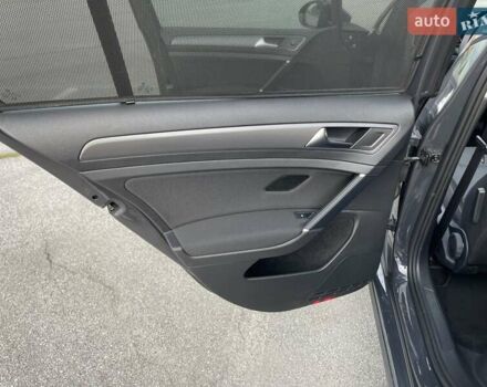 Серый Фольксваген e-Golf, объемом двигателя 0 л и пробегом 103 тыс. км за 13300 $, фото 29 на Automoto.ua