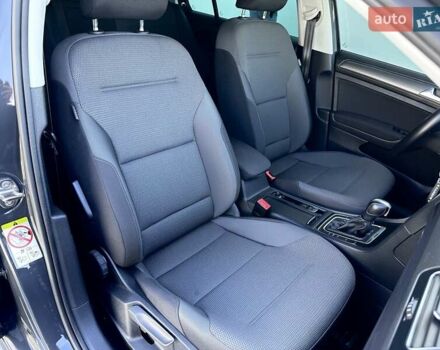 Серый Фольксваген e-Golf, объемом двигателя 0 л и пробегом 54 тыс. км за 16500 $, фото 36 на Automoto.ua