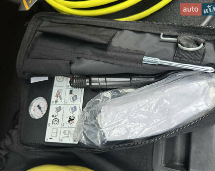 Серый Фольксваген e-Golf, объемом двигателя 0 л и пробегом 115 тыс. км за 14200 $, фото 18 на Automoto.ua