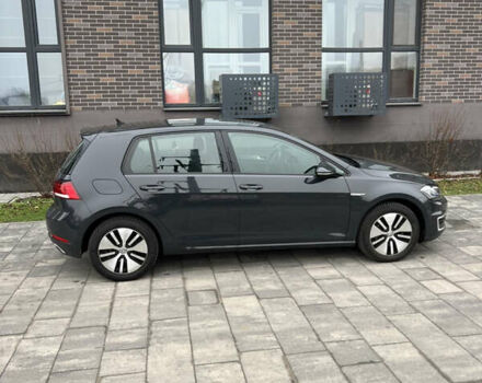 Серый Фольксваген e-Golf, объемом двигателя 0 л и пробегом 49 тыс. км за 14700 $, фото 6 на Automoto.ua