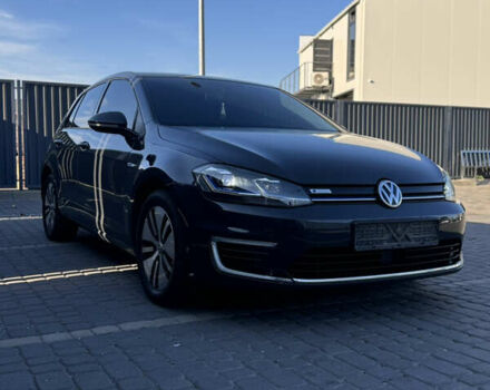 Серый Фольксваген e-Golf, объемом двигателя 0 л и пробегом 77 тыс. км за 13500 $, фото 1 на Automoto.ua