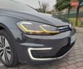 Серый Фольксваген e-Golf, объемом двигателя 0 л и пробегом 54 тыс. км за 16500 $, фото 4 на Automoto.ua