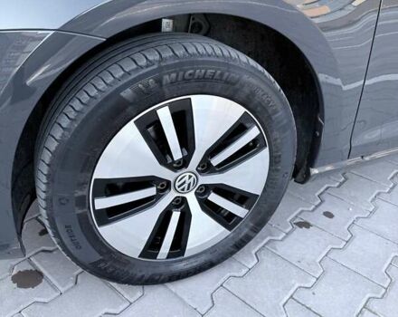 Сірий Фольксваген e-Golf, об'ємом двигуна 0 л та пробігом 124 тис. км за 12900 $, фото 7 на Automoto.ua