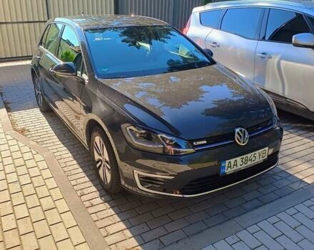 Серый Фольксваген e-Golf, объемом двигателя 0 л и пробегом 59 тыс. км за 16500 $, фото 9 на Automoto.ua