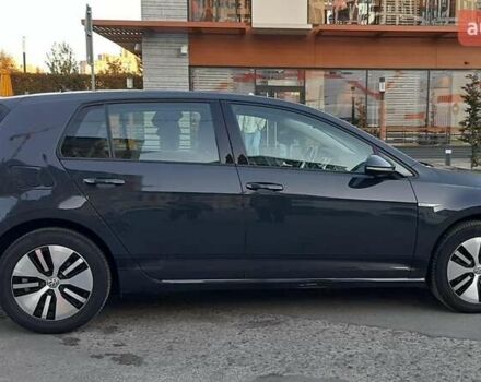 Серый Фольксваген e-Golf, объемом двигателя 0 л и пробегом 140 тыс. км за 12300 $, фото 7 на Automoto.ua