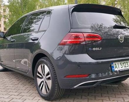 Серый Фольксваген e-Golf, объемом двигателя 0 л и пробегом 95 тыс. км за 14500 $, фото 5 на Automoto.ua
