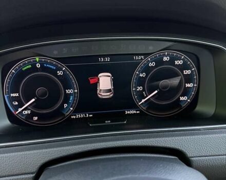Серый Фольксваген e-Golf, объемом двигателя 0 л и пробегом 34 тыс. км за 16900 $, фото 6 на Automoto.ua
