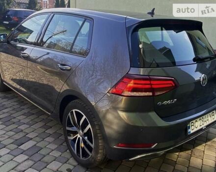 Серый Фольксваген e-Golf, объемом двигателя 0 л и пробегом 12 тыс. км за 18999 $, фото 46 на Automoto.ua