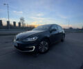 Серый Фольксваген e-Golf, объемом двигателя 0 л и пробегом 51 тыс. км за 17300 $, фото 1 на Automoto.ua