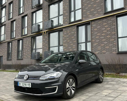 Серый Фольксваген e-Golf, объемом двигателя 0 л и пробегом 49 тыс. км за 14700 $, фото 15 на Automoto.ua