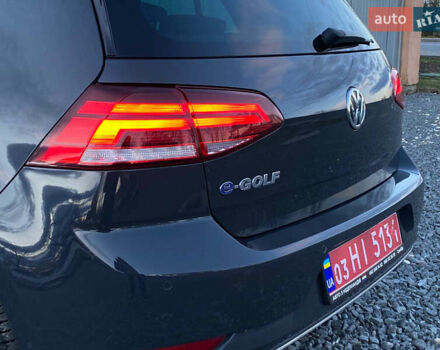 Серый Фольксваген e-Golf, объемом двигателя 0 л и пробегом 157 тыс. км за 12499 $, фото 25 на Automoto.ua