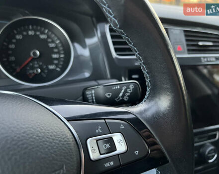 Серый Фольксваген e-Golf, объемом двигателя 0 л и пробегом 69 тыс. км за 12950 $, фото 23 на Automoto.ua