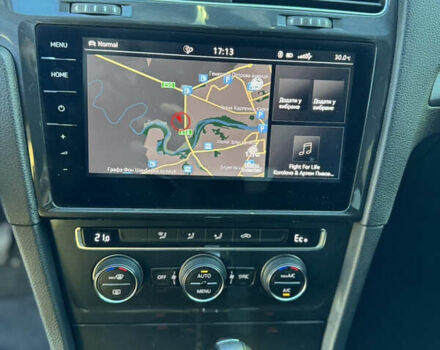 Серый Фольксваген e-Golf, объемом двигателя 0 л и пробегом 77 тыс. км за 13500 $, фото 11 на Automoto.ua