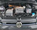 Серый Фольксваген e-Golf, объемом двигателя 0 л и пробегом 95 тыс. км за 14500 $, фото 17 на Automoto.ua