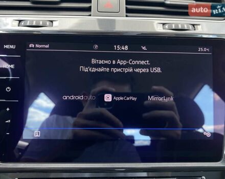 Серый Фольксваген e-Golf, объемом двигателя 0 л и пробегом 27 тыс. км за 14400 $, фото 35 на Automoto.ua