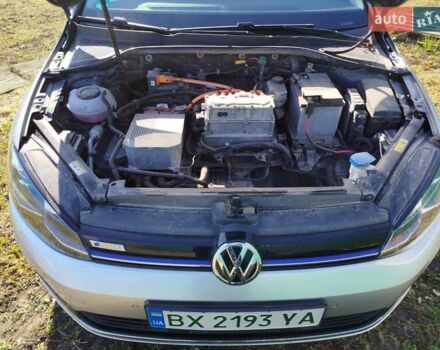 Сірий Фольксваген e-Golf, об'ємом двигуна 0 л та пробігом 73 тис. км за 14999 $, фото 18 на Automoto.ua