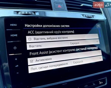 Серый Фольксваген e-Golf, объемом двигателя 0 л и пробегом 54 тыс. км за 16500 $, фото 19 на Automoto.ua