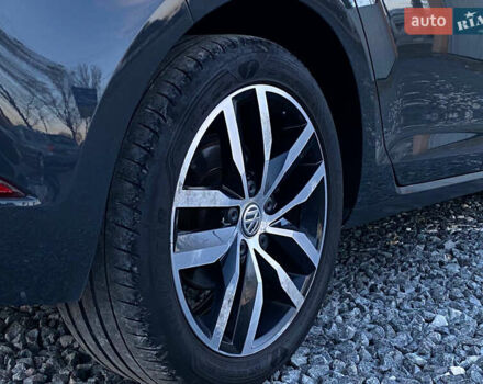 Серый Фольксваген e-Golf, объемом двигателя 0 л и пробегом 157 тыс. км за 12499 $, фото 32 на Automoto.ua