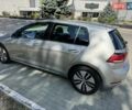 Серый Фольксваген e-Golf, объемом двигателя 0 л и пробегом 50 тыс. км за 15000 $, фото 4 на Automoto.ua