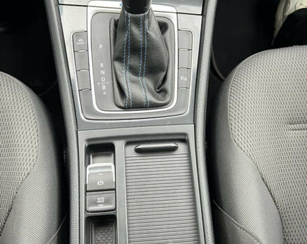 Серый Фольксваген e-Golf, объемом двигателя 0 л и пробегом 45 тыс. км за 14800 $, фото 30 на Automoto.ua