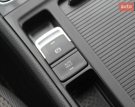 Серый Фольксваген e-Golf, объемом двигателя 0 л и пробегом 65 тыс. км за 13999 $, фото 33 на Automoto.ua