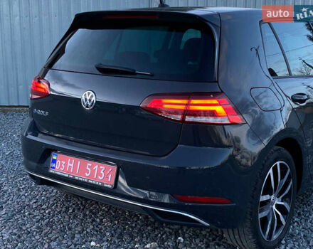 Серый Фольксваген e-Golf, объемом двигателя 0 л и пробегом 157 тыс. км за 12499 $, фото 36 на Automoto.ua