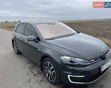 Сірий Фольксваген e-Golf, об'ємом двигуна 0 л та пробігом 40 тис. км за 16500 $, фото 3 на Automoto.ua