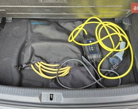 Сірий Фольксваген e-Golf, об'ємом двигуна 0 л та пробігом 81 тис. км за 15600 $, фото 29 на Automoto.ua