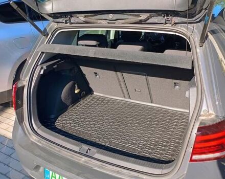 Серый Фольксваген e-Golf, объемом двигателя 0 л и пробегом 59 тыс. км за 16500 $, фото 14 на Automoto.ua
