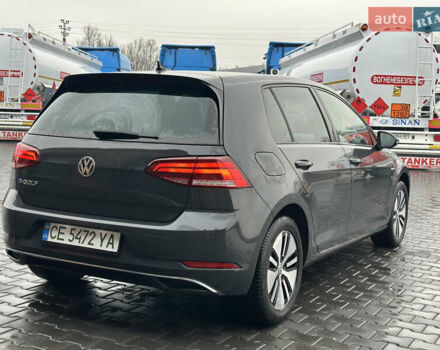 Серый Фольксваген e-Golf, объемом двигателя 0 л и пробегом 115 тыс. км за 14200 $, фото 4 на Automoto.ua