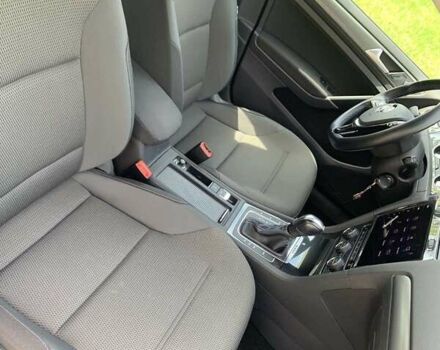 Сірий Фольксваген e-Golf, об'ємом двигуна 0 л та пробігом 27 тис. км за 16900 $, фото 24 на Automoto.ua