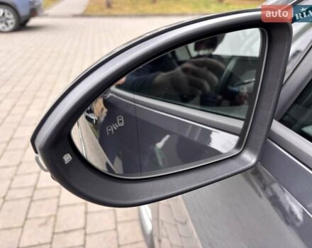 Серый Фольксваген e-Golf, объемом двигателя 0 л и пробегом 60 тыс. км за 16900 $, фото 7 на Automoto.ua