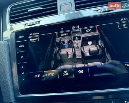 Серый Фольксваген e-Golf, объемом двигателя 0 л и пробегом 54 тыс. км за 16500 $, фото 18 на Automoto.ua