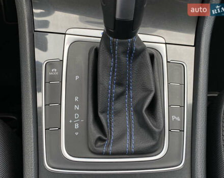 Серый Фольксваген e-Golf, объемом двигателя 0 л и пробегом 27 тыс. км за 14400 $, фото 28 на Automoto.ua