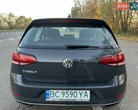 Серый Фольксваген e-Golf, объемом двигателя 0 л и пробегом 69 тыс. км за 12950 $, фото 3 на Automoto.ua