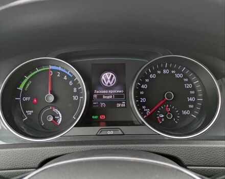 Серый Фольксваген e-Golf, объемом двигателя 0 л и пробегом 77 тыс. км за 14600 $, фото 11 на Automoto.ua