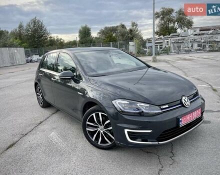 Серый Фольксваген e-Golf, объемом двигателя 0 л и пробегом 103 тыс. км за 13300 $, фото 6 на Automoto.ua