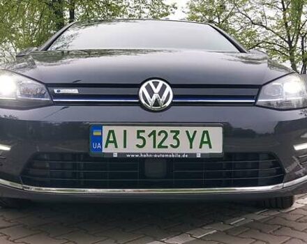 Серый Фольксваген e-Golf, объемом двигателя 0 л и пробегом 95 тыс. км за 14500 $, фото 11 на Automoto.ua