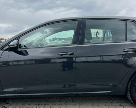 Серый Фольксваген e-Golf, объемом двигателя 0 л и пробегом 45 тыс. км за 14800 $, фото 11 на Automoto.ua