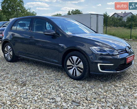 Серый Фольксваген e-Golf, объемом двигателя 0 л и пробегом 27 тыс. км за 14400 $, фото 12 на Automoto.ua