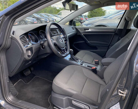 Серый Фольксваген e-Golf, объемом двигателя 0 л и пробегом 27 тыс. км за 14400 $, фото 17 на Automoto.ua