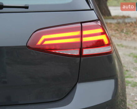 Серый Фольксваген e-Golf, объемом двигателя 0 л и пробегом 65 тыс. км за 13999 $, фото 17 на Automoto.ua