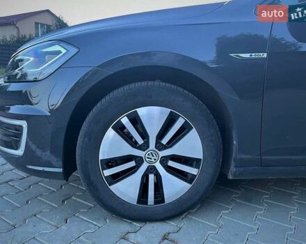 Серый Фольксваген e-Golf, объемом двигателя 0 л и пробегом 64 тыс. км за 15600 $, фото 4 на Automoto.ua