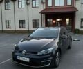 Серый Фольксваген e-Golf, объемом двигателя 0 л и пробегом 60 тыс. км за 14500 $, фото 2 на Automoto.ua