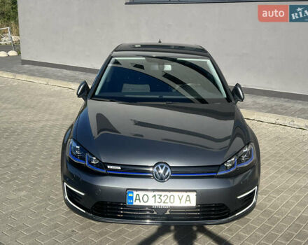 Серый Фольксваген e-Golf, объемом двигателя 0 л и пробегом 67 тыс. км за 12999 $, фото 2 на Automoto.ua