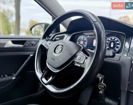 Фольксваген e-Golf 2020 в Кропивницком (Кировограде) на Automoto.ua Серый Фольксваген e-Golf, объемом двигателя 0 л и пробегом 125 тыс. км за 14550 $, фото 28 на Automoto.ua