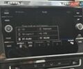 Серый Фольксваген e-Golf, объемом двигателя 0 л и пробегом 108 тыс. км за 12800 $, фото 54 на Automoto.ua
