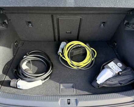 Сірий Фольксваген e-Golf, об'ємом двигуна 0 л та пробігом 124 тис. км за 12900 $, фото 19 на Automoto.ua