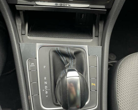 Сірий Фольксваген e-Golf, об'ємом двигуна 0 л та пробігом 40 тис. км за 16500 $, фото 34 на Automoto.ua